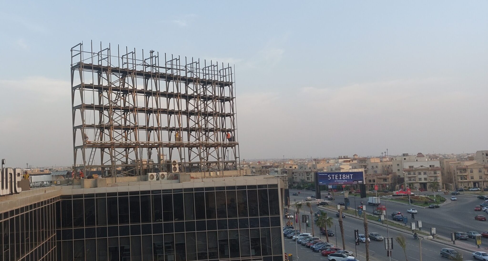 خطوات تركيب شاشات LED عملاقة