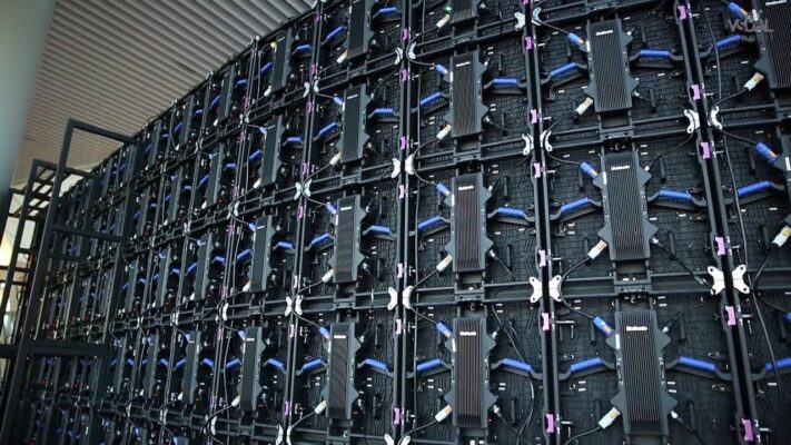 شاشة LED الخارجية