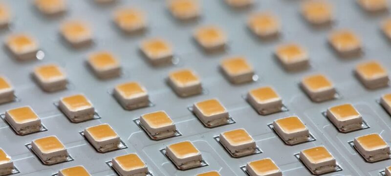 تقنية شاشات LED